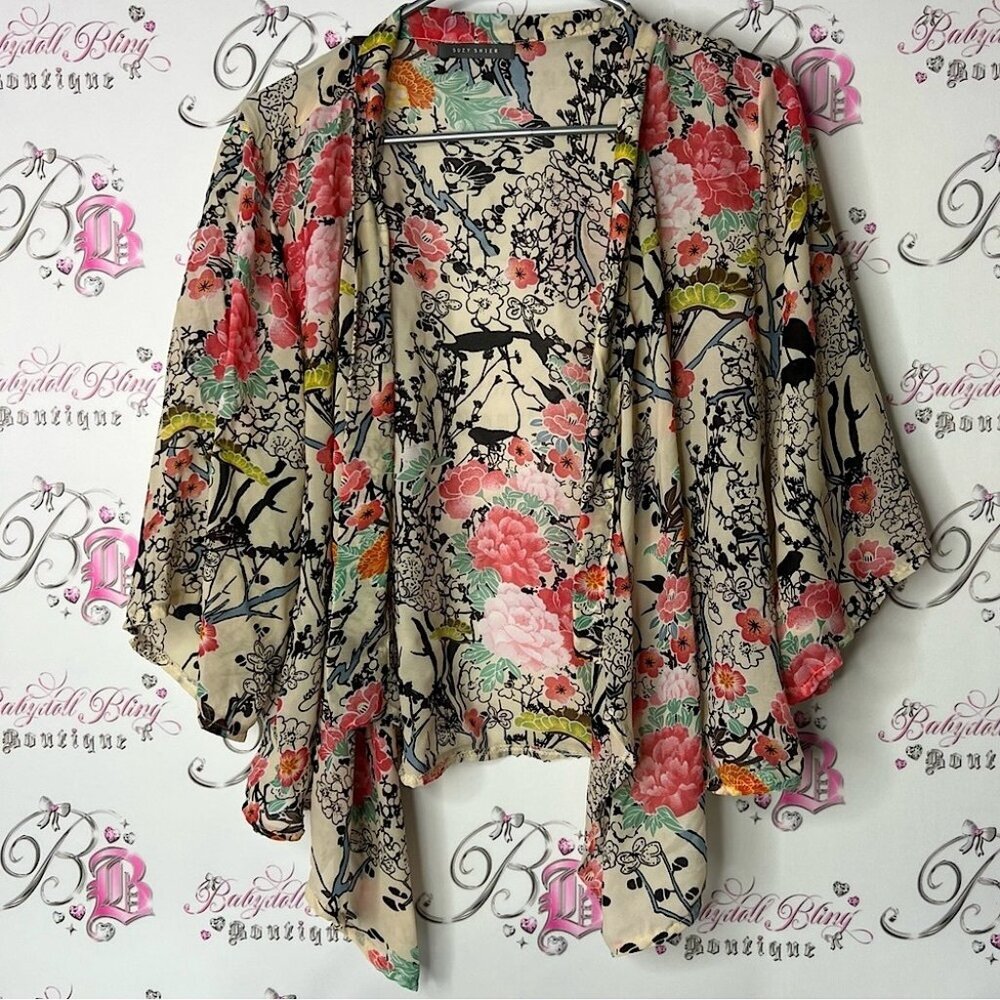 Suzy Shier cardigan open waterfall flowers Multicolor Floral Kimono